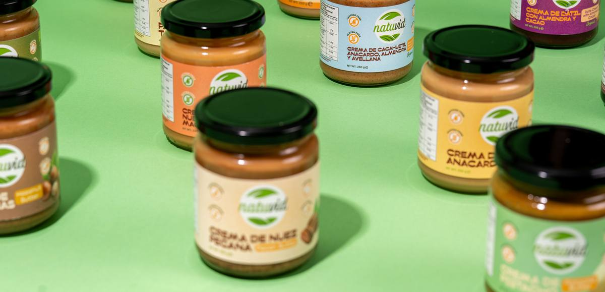 Cremas, frutos secos y harinas naturales